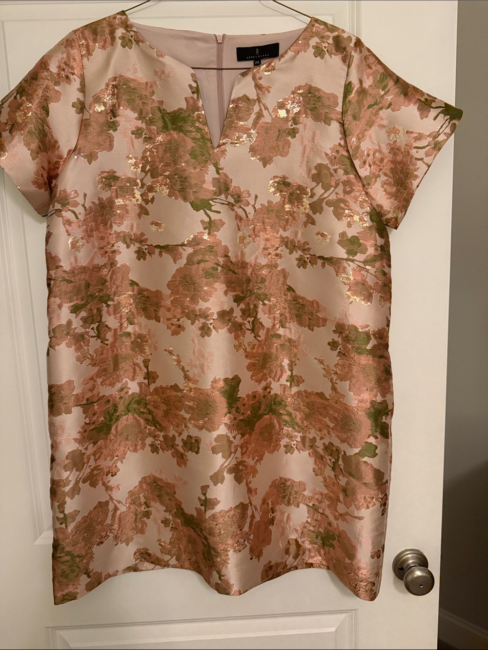 Abbey Glass Baby’s Breath Jacquard Dress in Blush Pink with Metallic Accents 2XL
